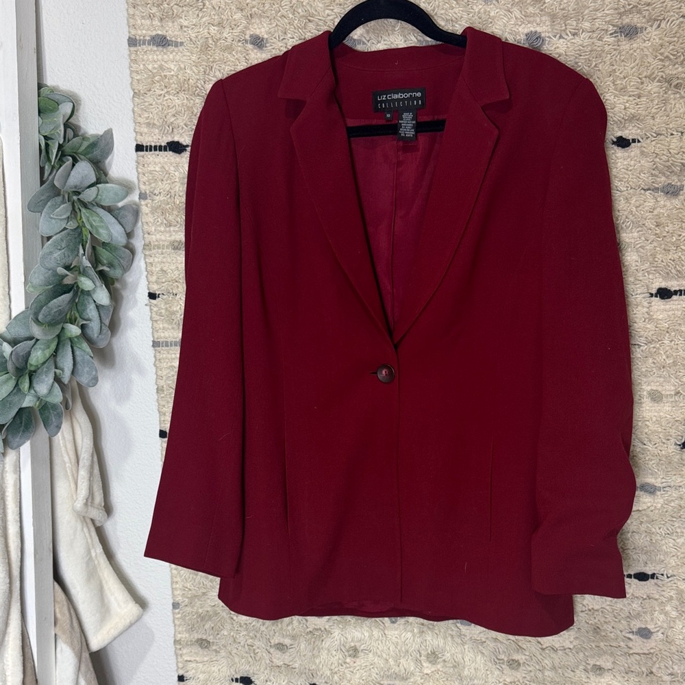 Liz Claiborne collection burgundy  Blazer size 10